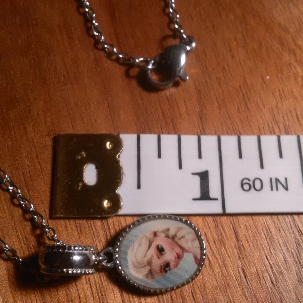 Disney Frozen Princess Anna and Elsa Stainless Steel Pendant Necklace + Keychain